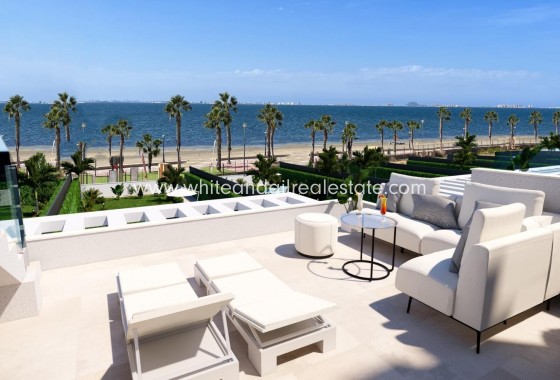 Chalet / Villa - Nueva construcción  - Los Alcázares - Punta Calera