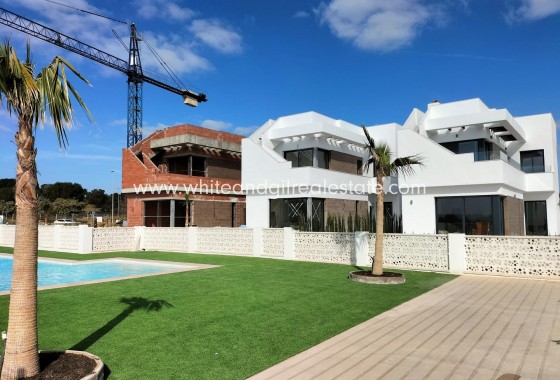 Chalet / Villa - Nueva construcción  - Pilar de la Horadada - Lo Romero Golf