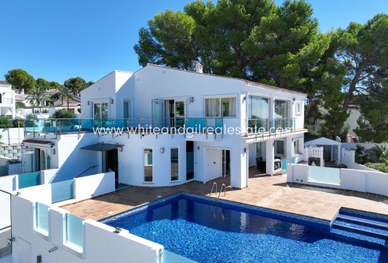 Chalet / Villa - Venta - Benissa - Benissa