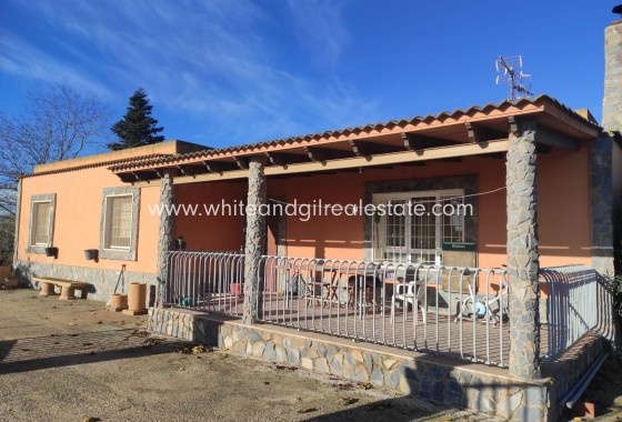 Chalet / Villa - Venta - Caudete -
                Caudete