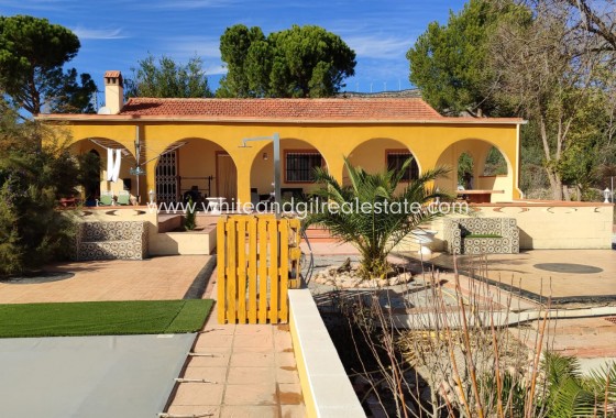 Chalet / Villa - Venta - Caudete - Caudete