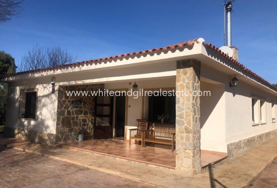 Chalet / Villa - Venta - Elda - Urban location