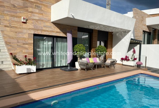 Chalet / Villa - Venta - Finestrat - Finestrat Urbanizaciones