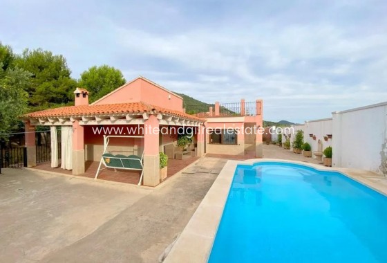 Chalet / Villa - Venta - La Fuente de la Figuera - La Fuente de la Figuera