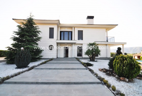 Chalet / Villa - Venta - Villena - Rural location