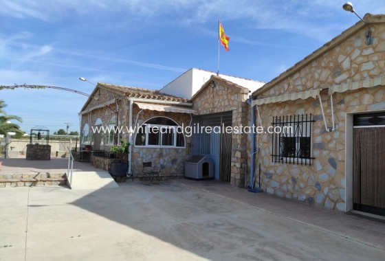 Chalet / Villa - Venta - Yecla -
                Yecla