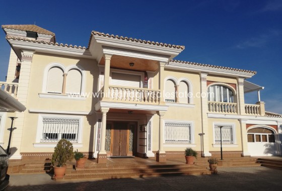 Chalet / Villa - Venta - Yecla - Yecla