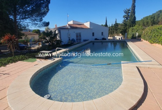 Maison de campagne - Revente - Sax - f4u0015