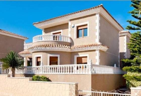 Villa  - New Build - Torrevieja - Los Altos