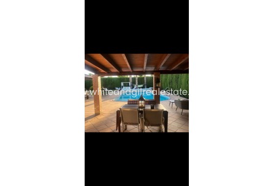 Villa  - Revente - Elda - SG-31661