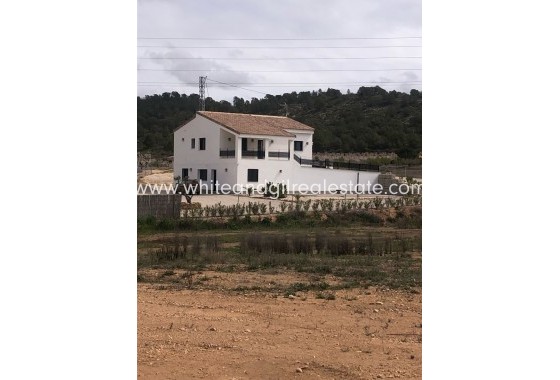 Villa  - Revente - Pinoso - Rural location