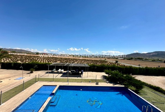 Villa  - Revente - Yecla - Rural location