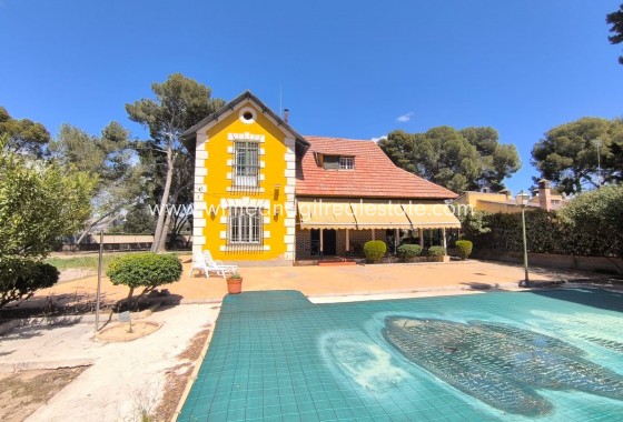 Villa  - Revente - Yecla - Yecla