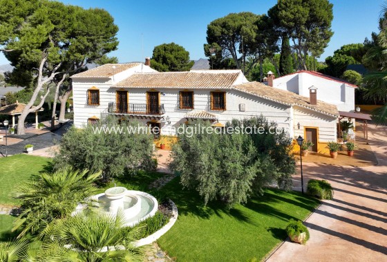 Villa  - Sale - Elda - Elda