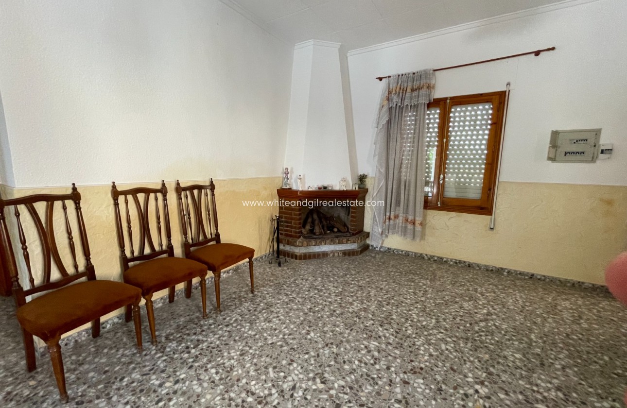 Sale - Villa  - Redován - Rural location