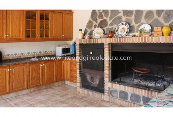 Sale - Villa  - Yecla - Rural location