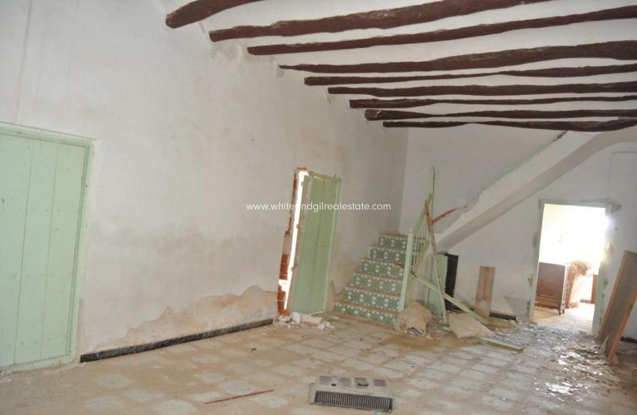 Sale - Country house  - Torre Del Rico - Rural location