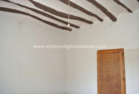 Sale - Country house  - Torre Del Rico - Rural location