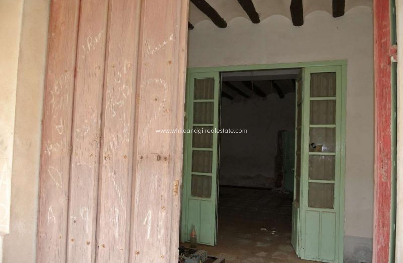 Sale - Country house  - Torre Del Rico - Rural location