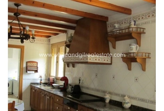 Sale - Villa  - Yecla - Rural location