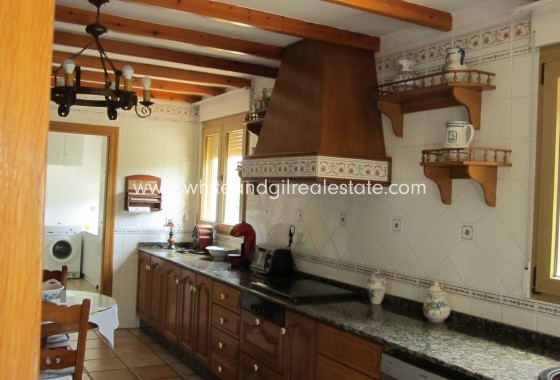 Sale - Villa  - Yecla - Rural location