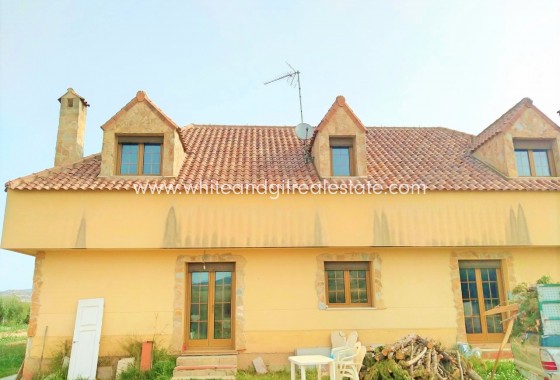 Sale - Villa  - Aspe - Rural location