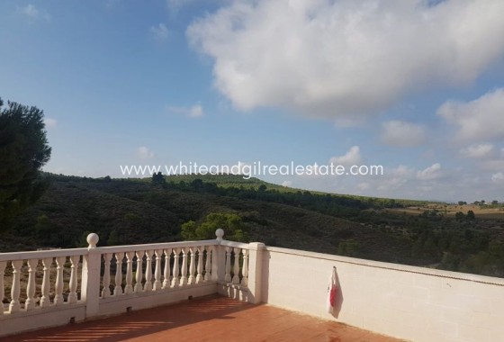 Sale - Villa  - Yecla - Rural location