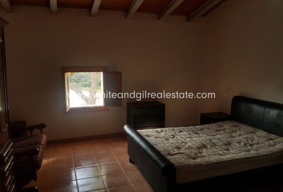 Sale - Villa  - Yecla - Rural location