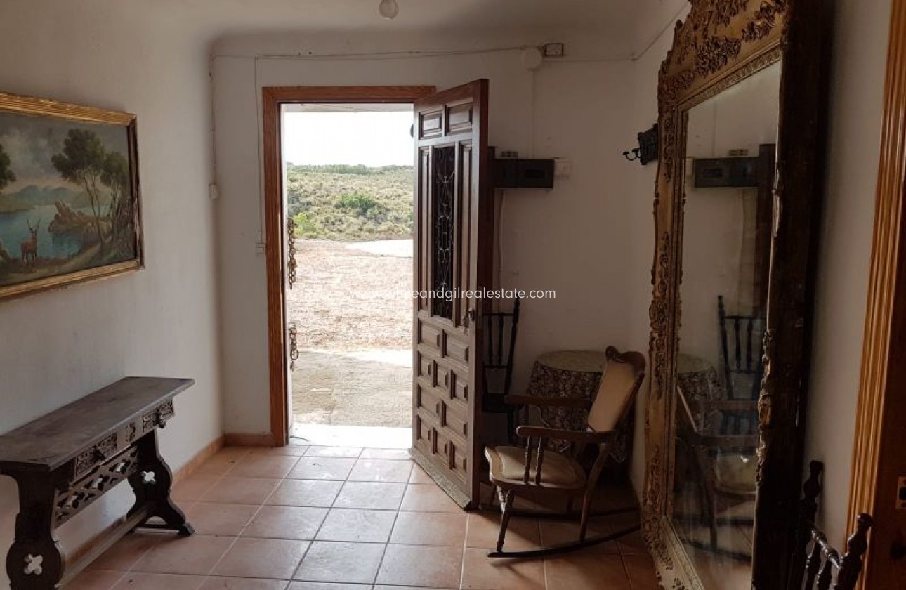 Sale - Villa  - Yecla - Rural location