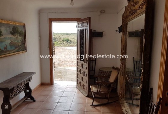 Sale - Villa  - Yecla - Rural location