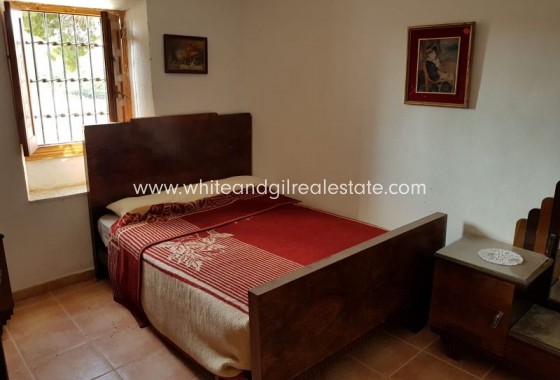 Sale - Villa  - Yecla - Rural location