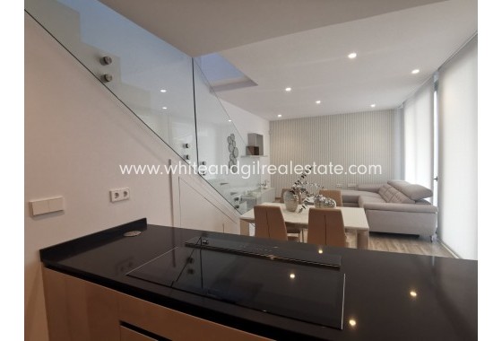 Sale - Villa  - Santiago de la Ribera - Urban location