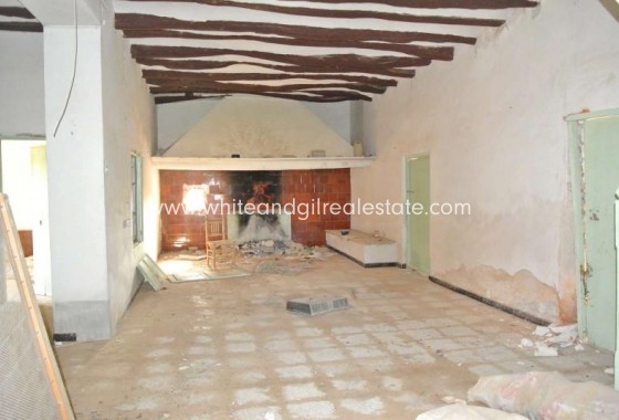 Sale - Country house  - Torre Del Rico - Rural location