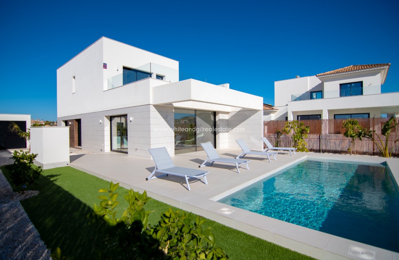 New Build - Villa  - Los Montesinos - Urban location