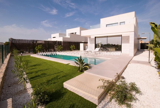 New Build - Villa  - Los Montesinos - Urban location