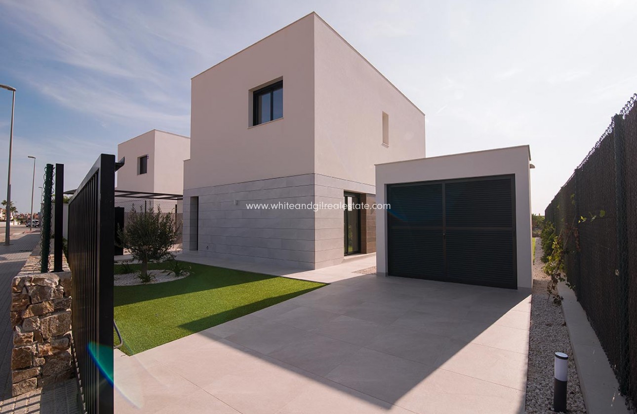 New Build - Villa  - Los Montesinos - Urban location