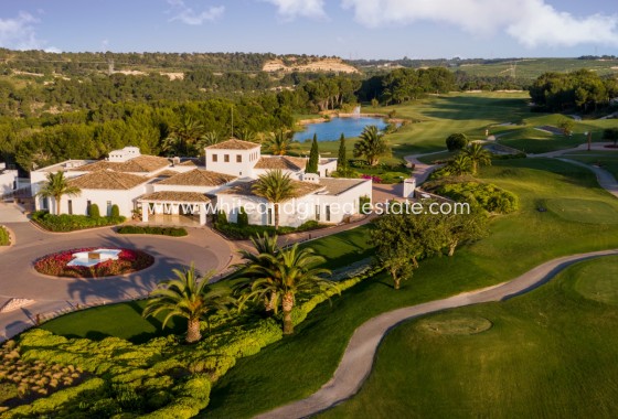 Nueva construcción  - Chalet / Villa - San Miguel de Salinas