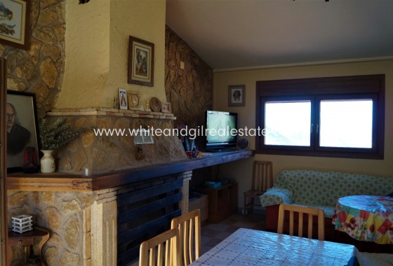 Sale - Villa  - Petrer - Rural location