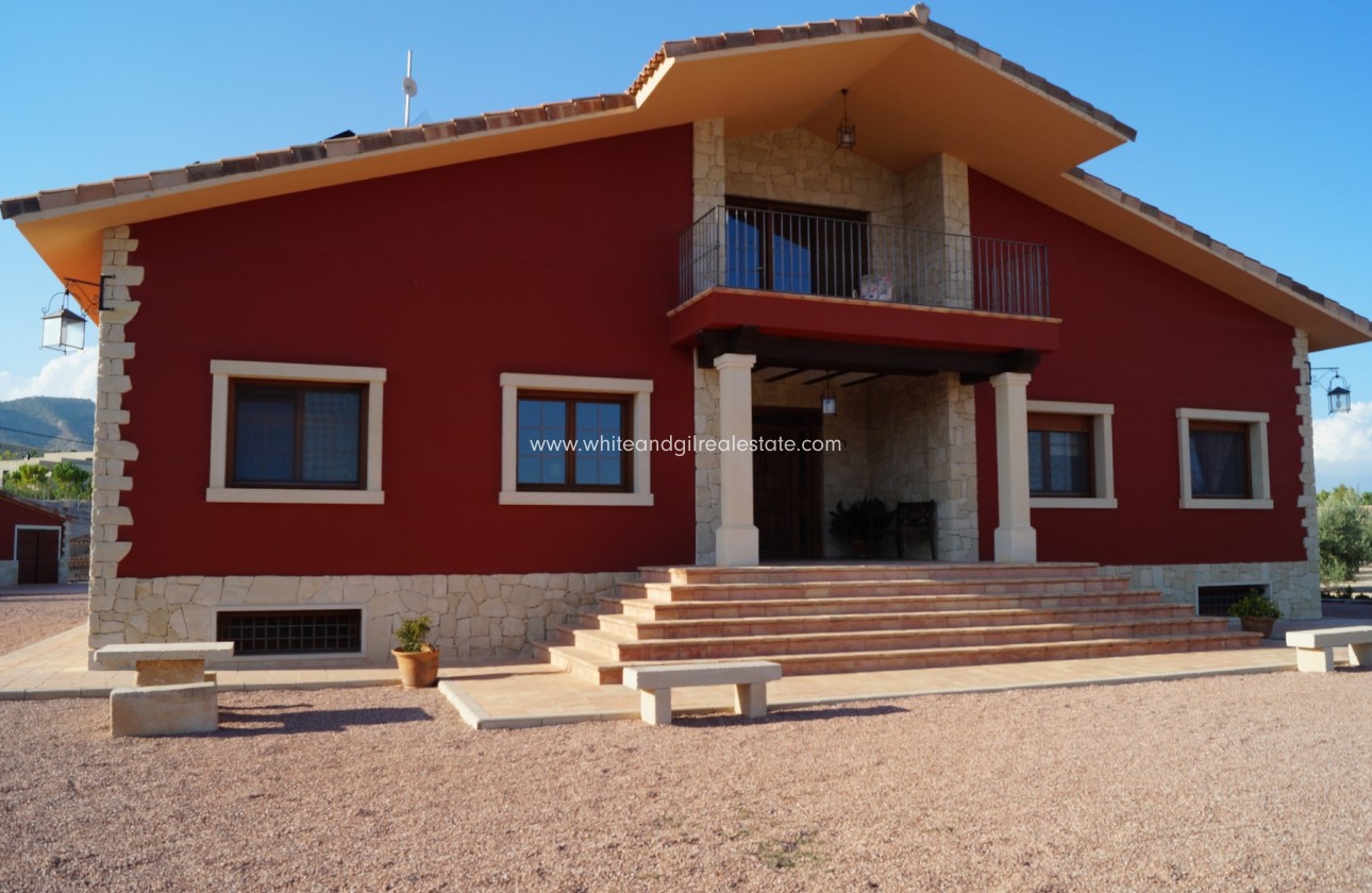 Sale - Villa  - Monóvar/Monóver - Rural location