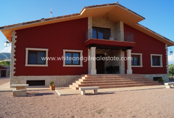 Sale - Villa  - Monóvar/Monóver - Rural location