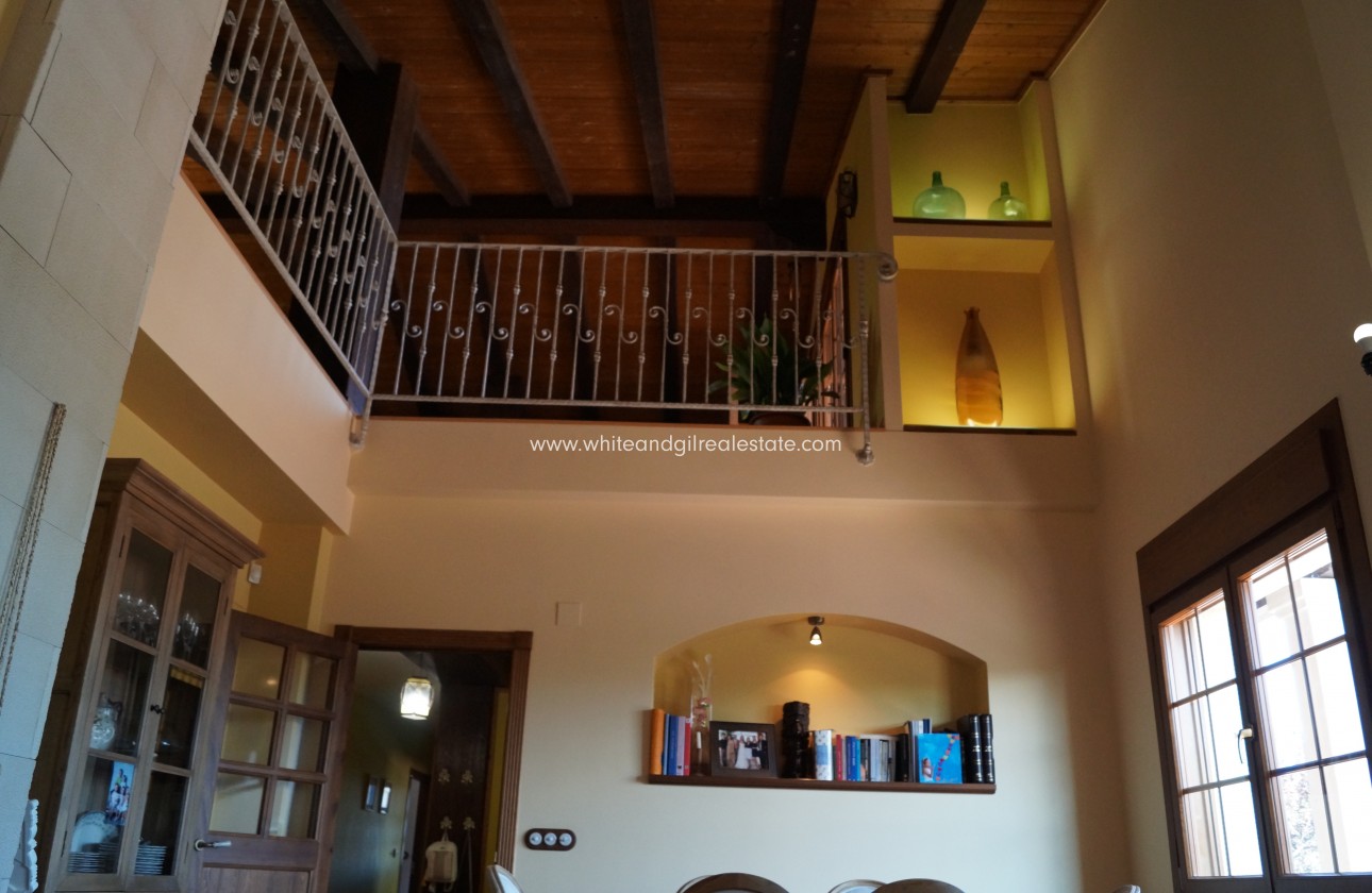 Sale - Villa  - Monóvar/Monóver - Rural location