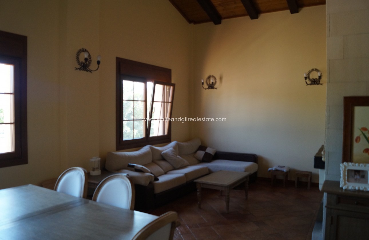 Sale - Villa  - Monóvar/Monóver - Rural location