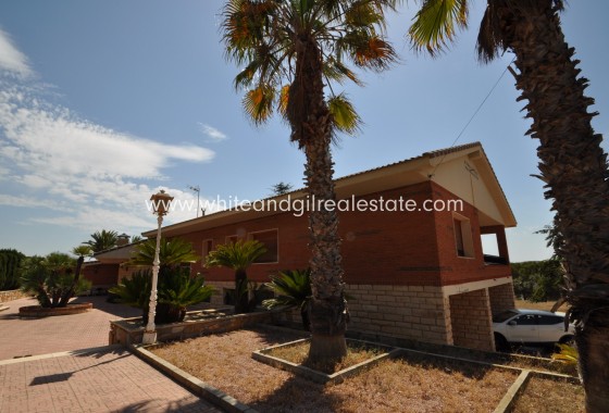 Sale - Villa  - Elda - Rural location