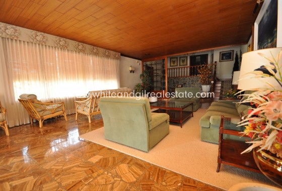 Sale - Villa  - Elda - Rural location