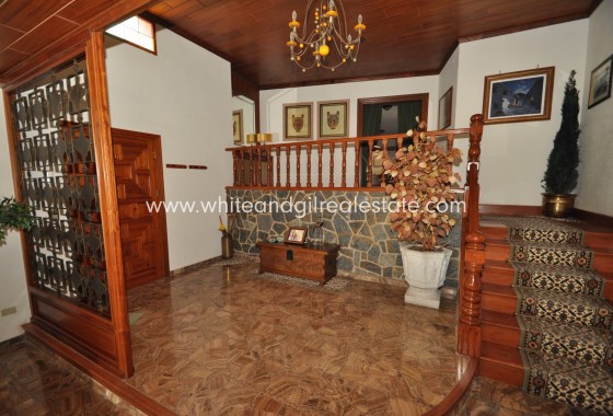 Sale - Villa  - Elda - Rural location