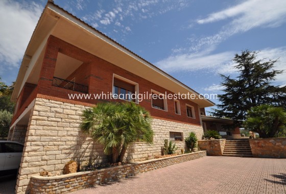 Sale - Villa  - Elda - Rural location