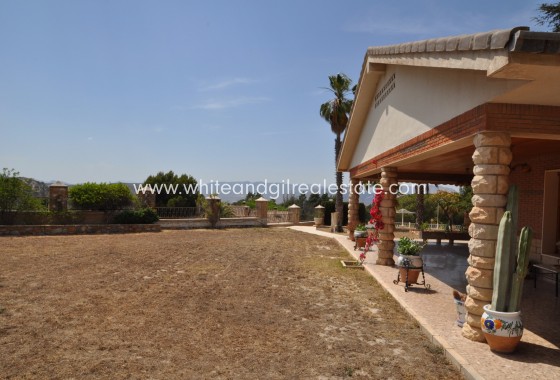 Sale - Villa  - Elda - Rural location