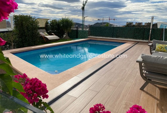 Sale - Villa  - Finestrat - Finestrat Urbanizaciones