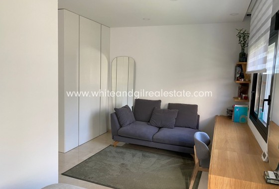 Sale - Villa  - Finestrat - Finestrat Urbanizaciones