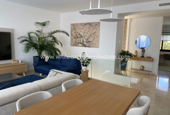 Sale - Villa  - Finestrat - Finestrat Urbanizaciones